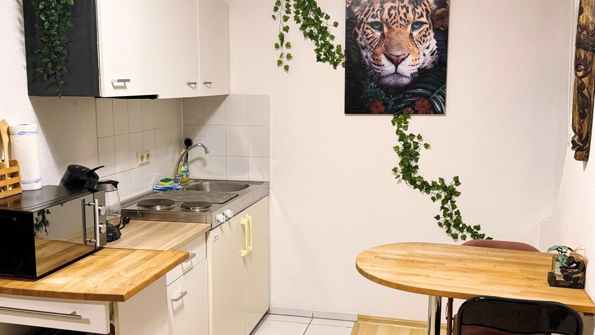 Zentrumnah Inklusive Parkplatz Jungle-Suite By Rentigo - Ruheoase Im Herzen Von Saarbruecken! Ngoại thất bức ảnh